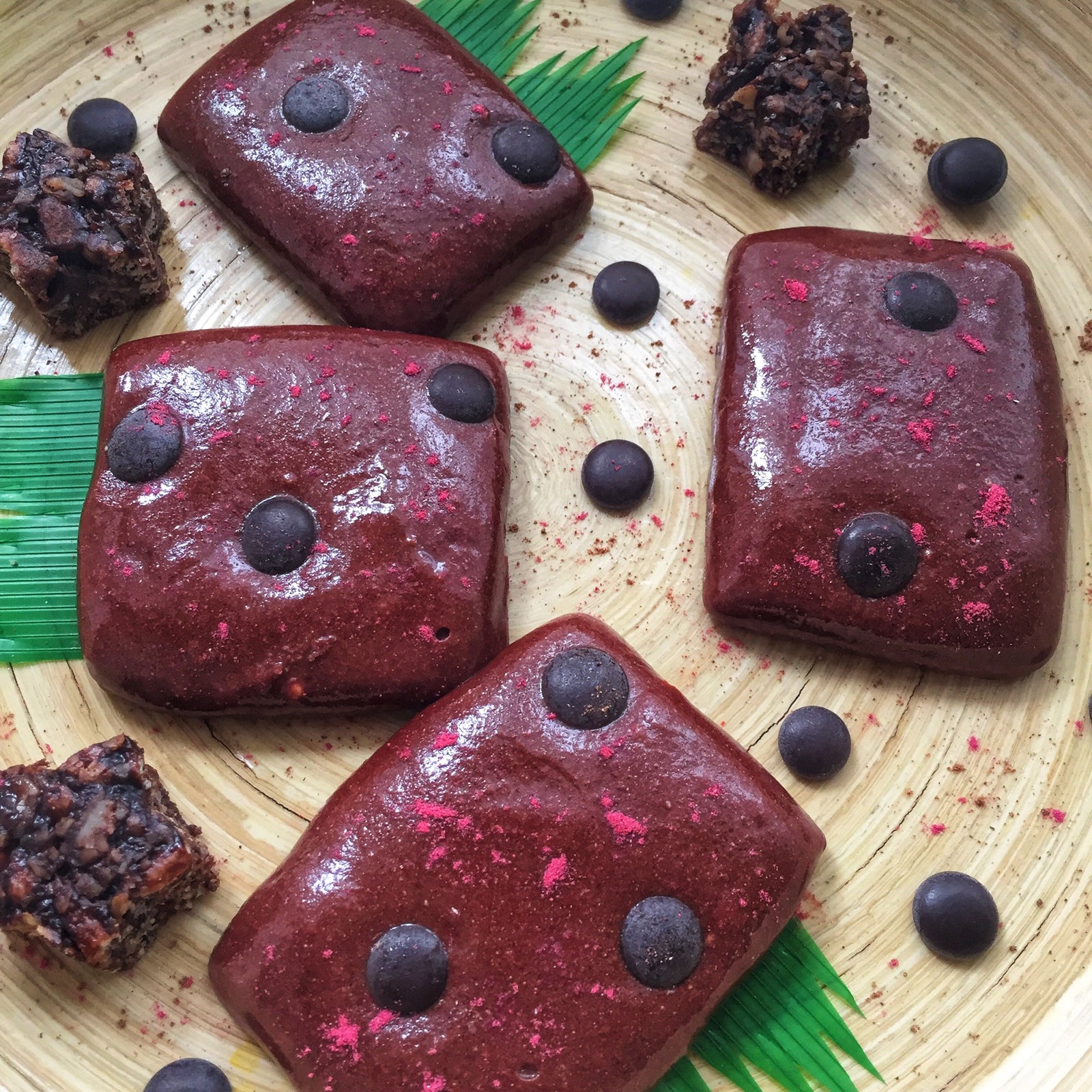 No-Bake Chocolate Raspberry Protein Bar